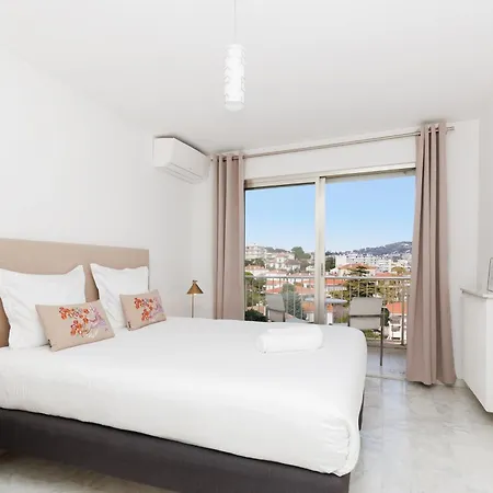 Appartement Superbe à Vue Panoramique Azura *